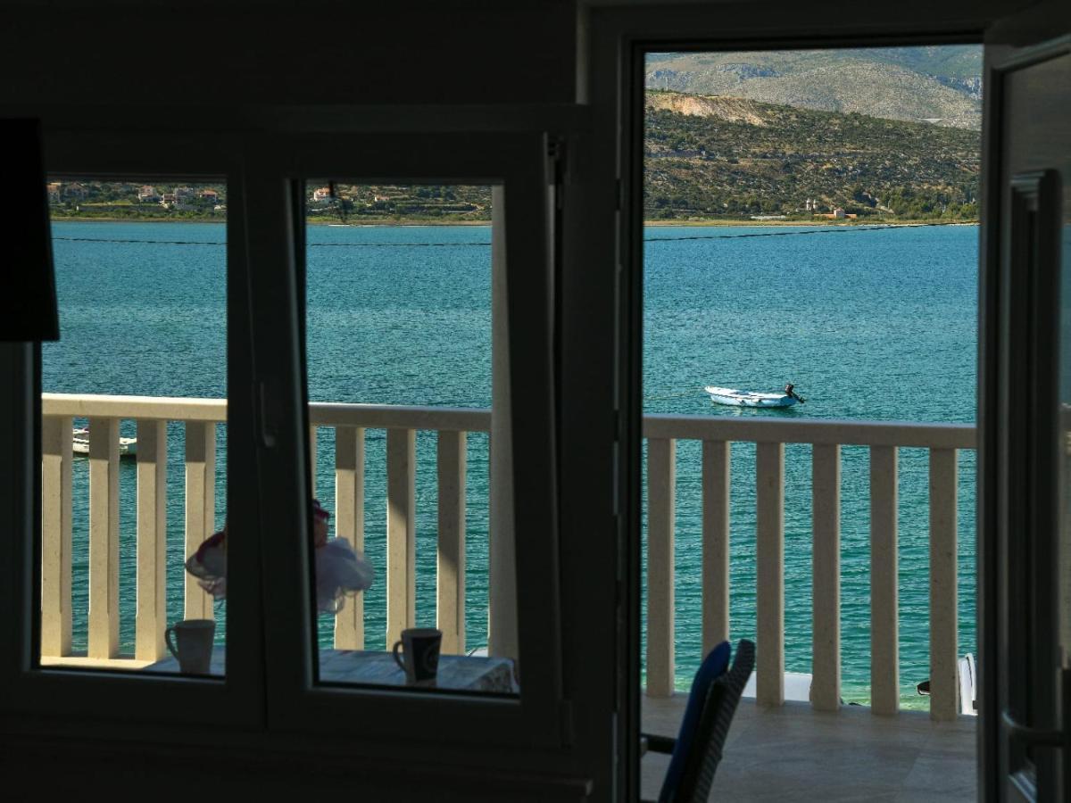 Apartmani Antonia Trogir Exterior foto