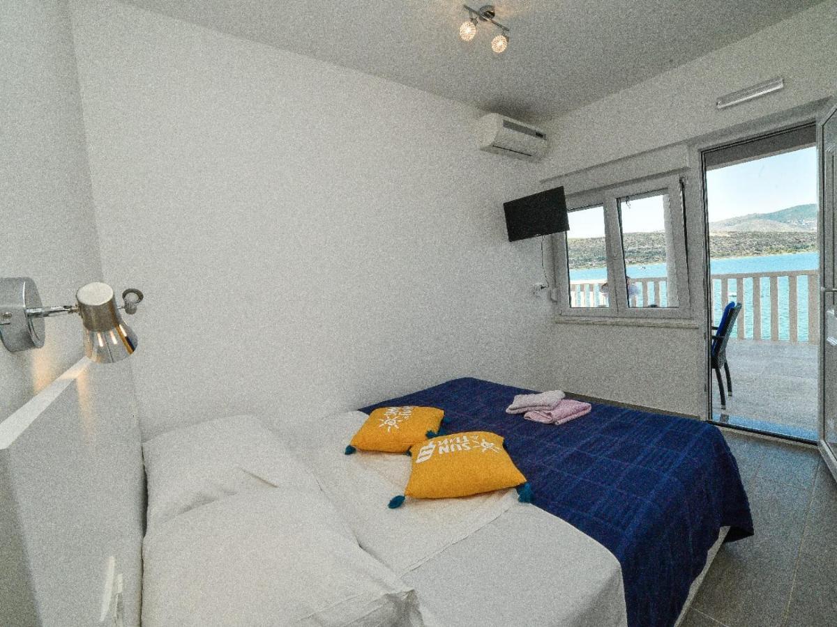Apartmani Antonia Trogir Exterior foto