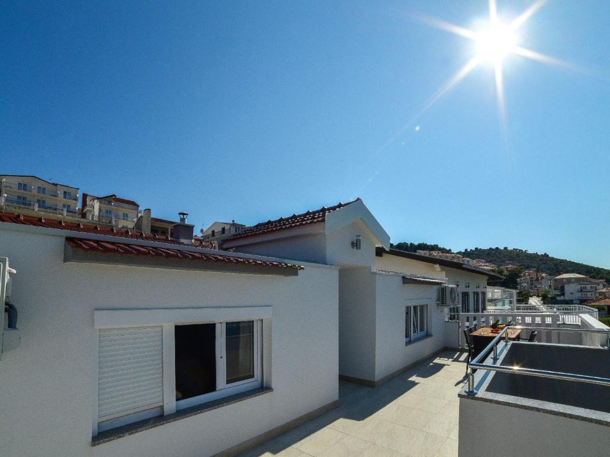 Apartmani Antonia Trogir Exterior foto