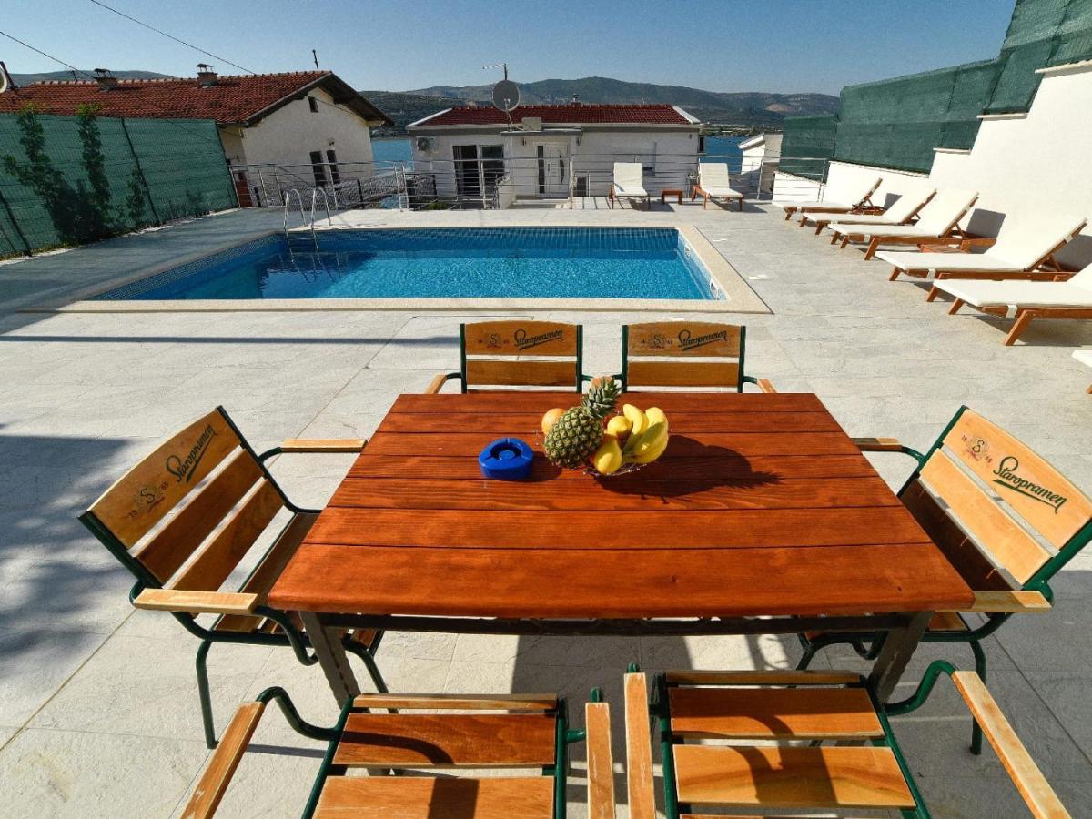 Apartmani Antonia Trogir Exterior foto